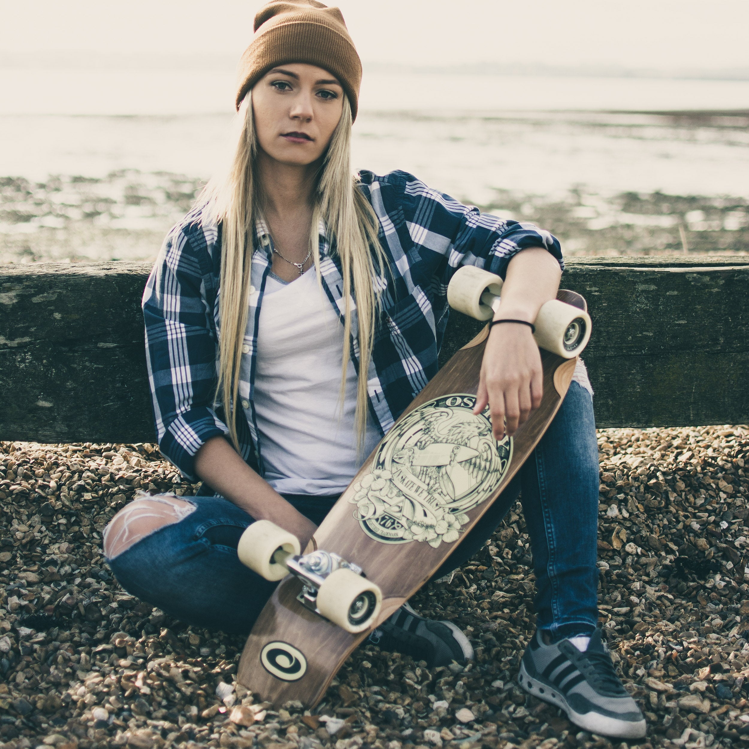 27.5" Cruiser Skateboard - In Skate We Trust