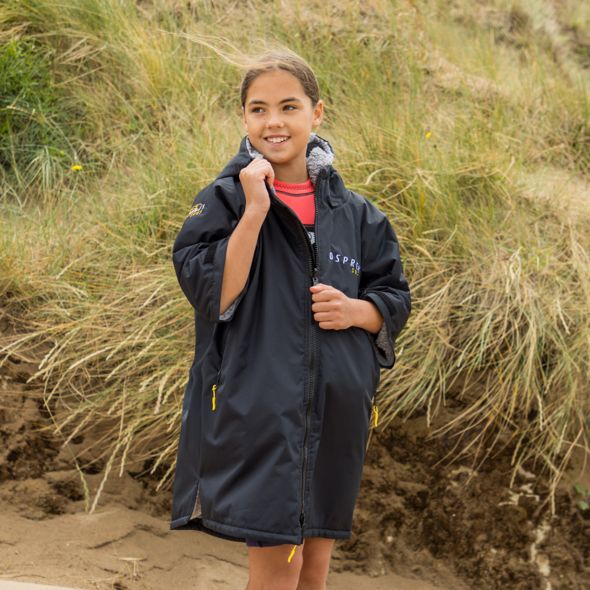Kids Changing Robe - Black | Surf Accessories | Osprey